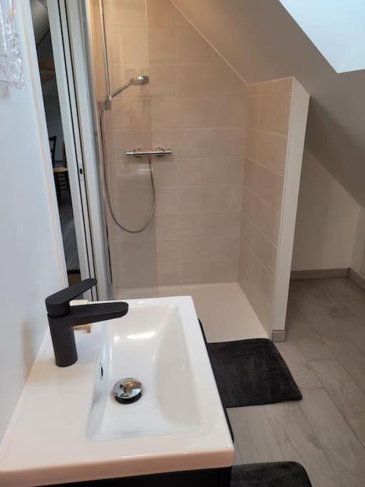 Changé Appartement Proche Circuit מראה חיצוני תמונה
