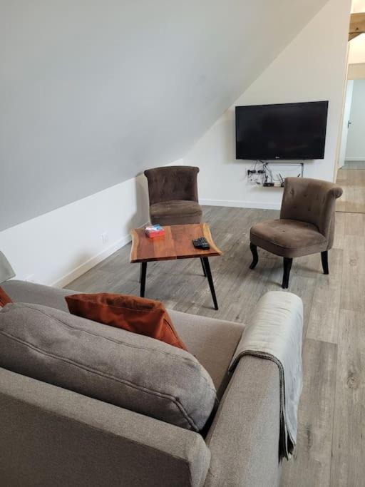 Changé Appartement Proche Circuit מראה חיצוני תמונה